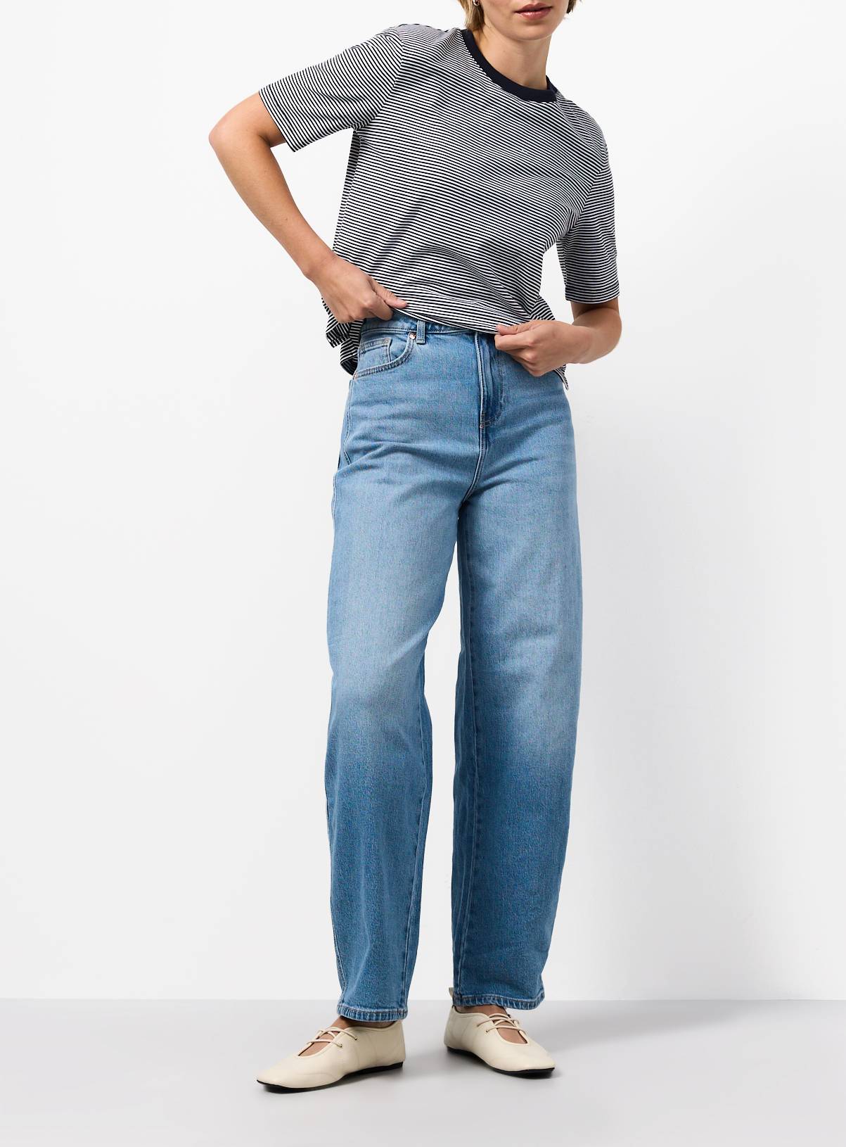 Mid Denim Core Low Curve Barrel Jeans 18L - Image 2